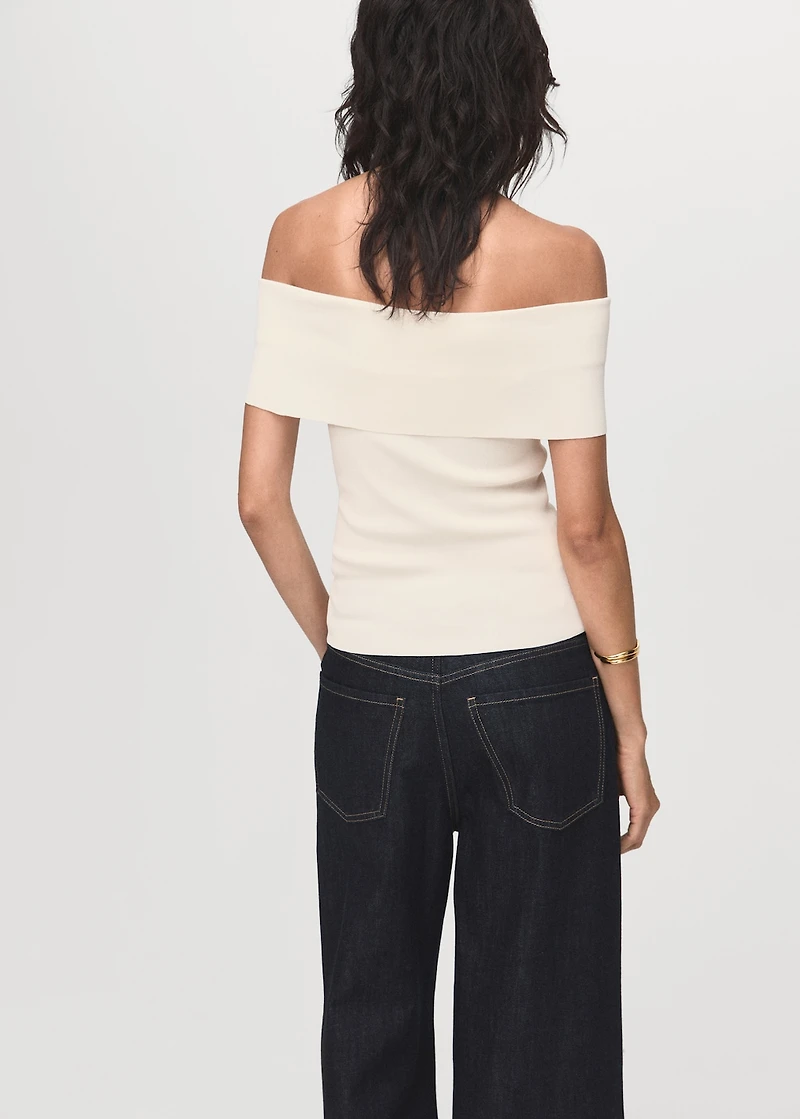 Strapless knitted top