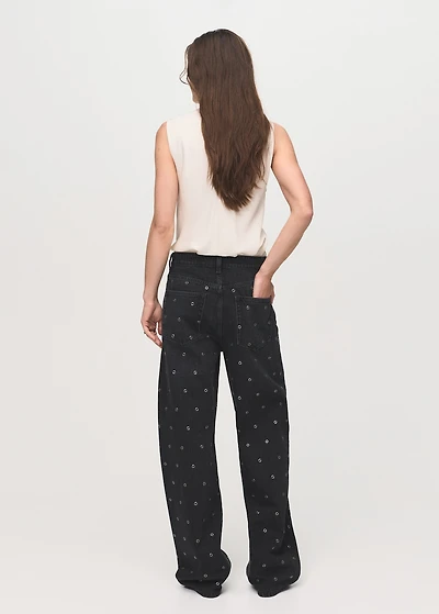 Barrel jeans with eyelets