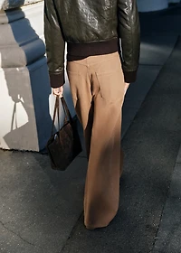 Wide-leg mid-rise loose-fit jeans