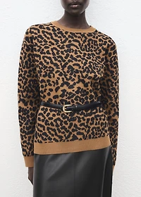 Leopard-print knitted sweater