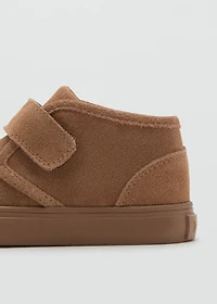 Velcro leather shoes