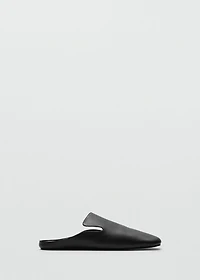 Square toe leather shoe