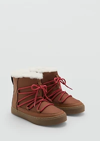 Hair lace ankle boots