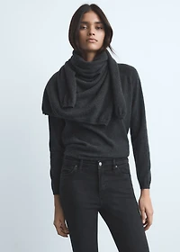 Mid-rise skinny jeans