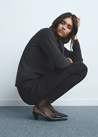 Mid-rise skinny jeans