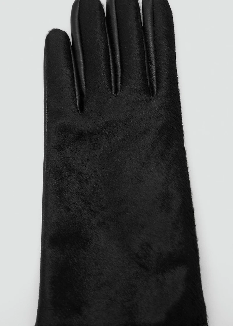 Leather gloves with fur