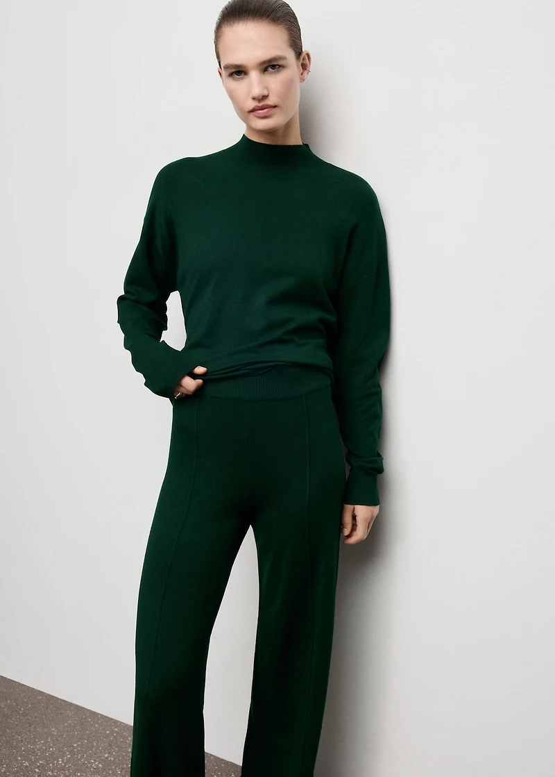 Knitted trousers with stitching detail