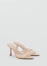Pointed-heel sandals