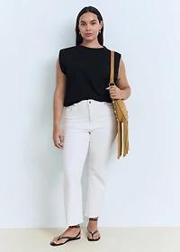 Short-sleeved t-shirt with shoulder pads