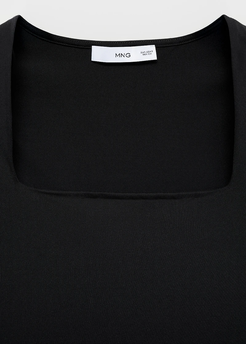 Fitted top with wide straps