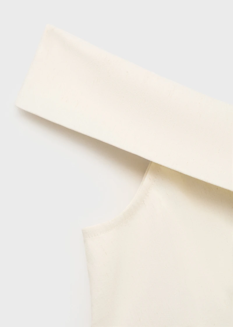 Asymmetrical strapless top