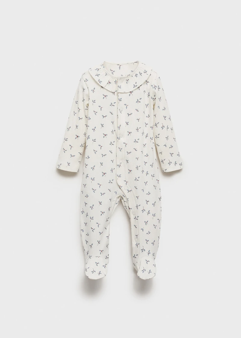 Pajamas with flowers and baby neck