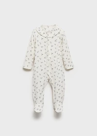 Pajamas with flowers and baby neck