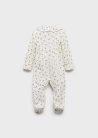 Pajamas with flowers and baby neck