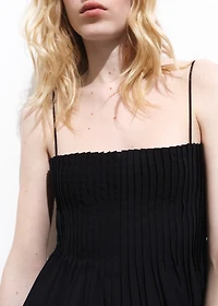 Cotton dress with pleats