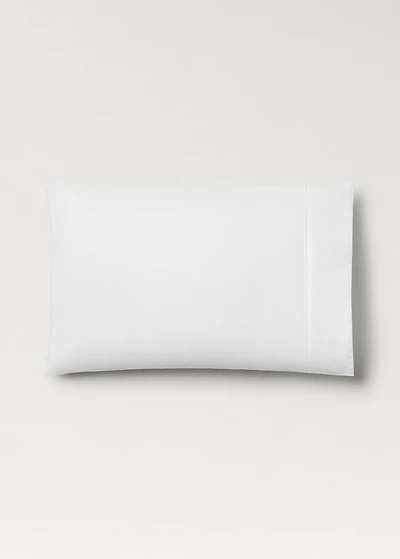 Two 500-thread count cotton percale pillowcases with rounded piping detail 50x75 cm