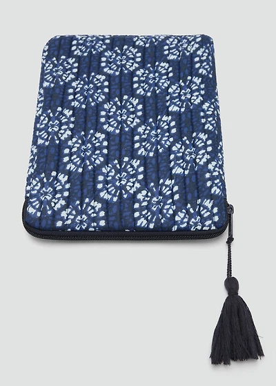 Laptop case with ethnic print