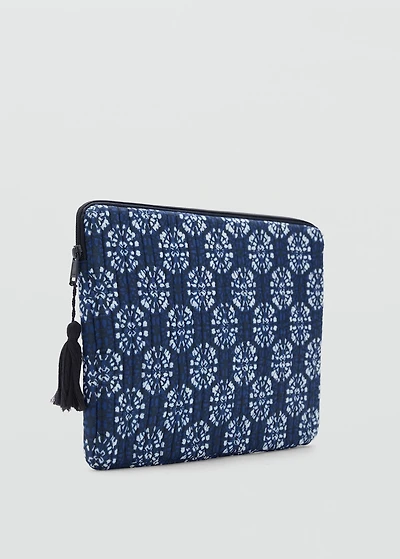 Laptop case with ethnic print