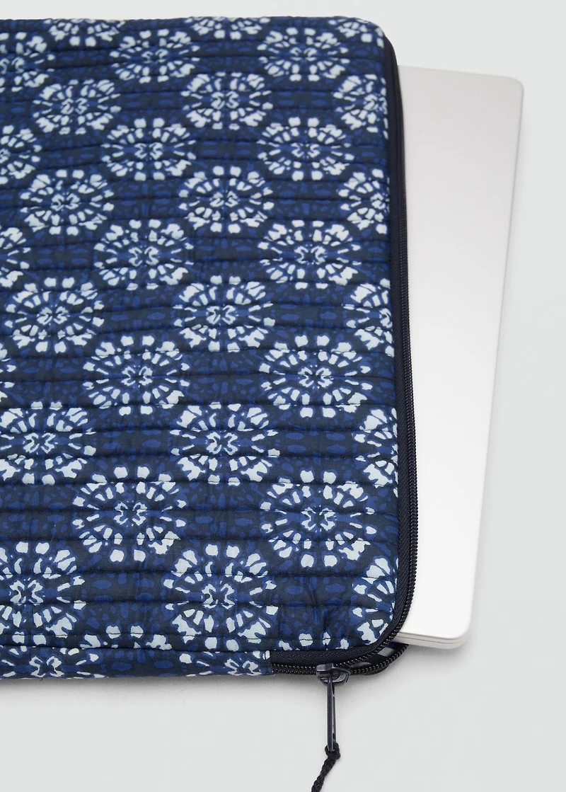 Laptop case with ethnic print