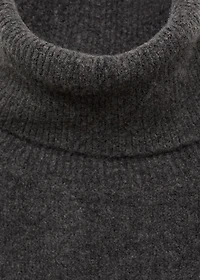 Turtleneck knit sweater