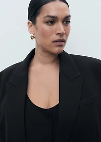 Suit vest with buttons