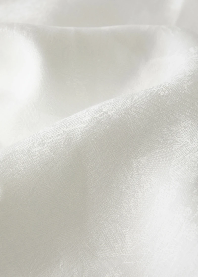 Linen-jacquard floral lace tablecloth for 6 to 8 diners