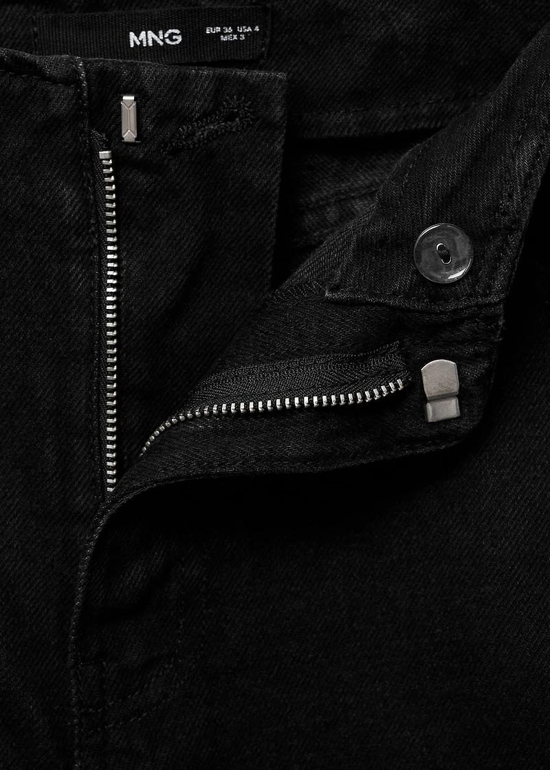 Wide leg mid-rise jeans