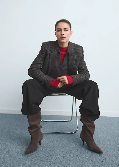 Wide leg mid-rise jeans