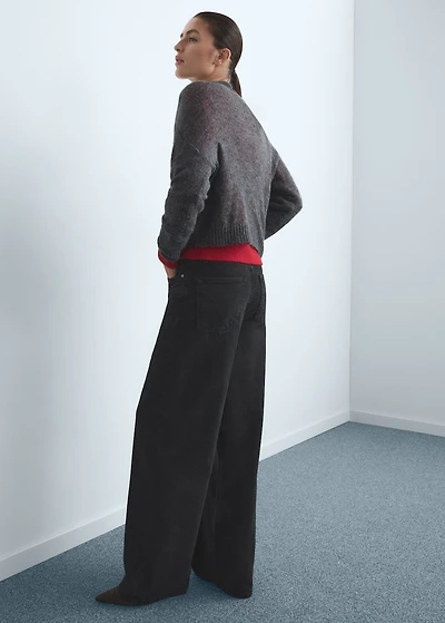 Wide leg mid-rise jeans