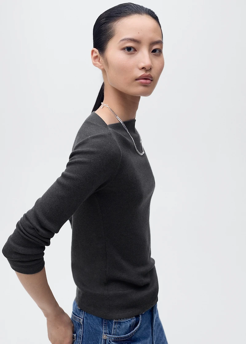 Long-sleeved boat-neck t-shirt