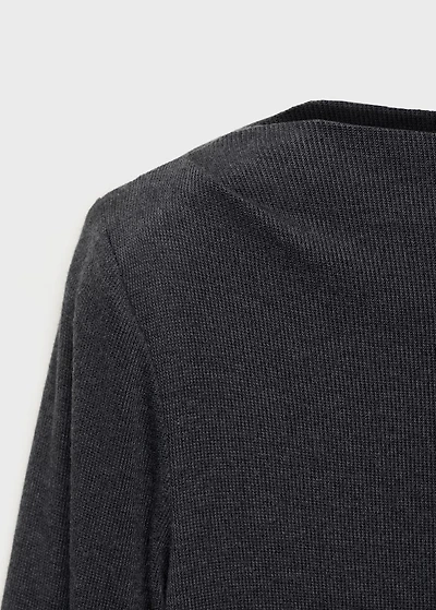 Long-sleeved boat-neck t-shirt