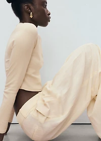 Long-sleeved cropped t-shirt