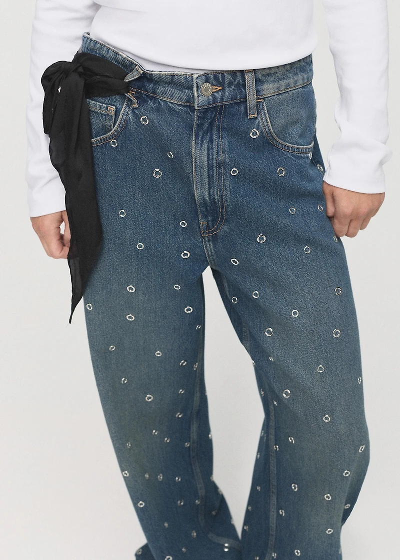 Barrel jeans with eyelets