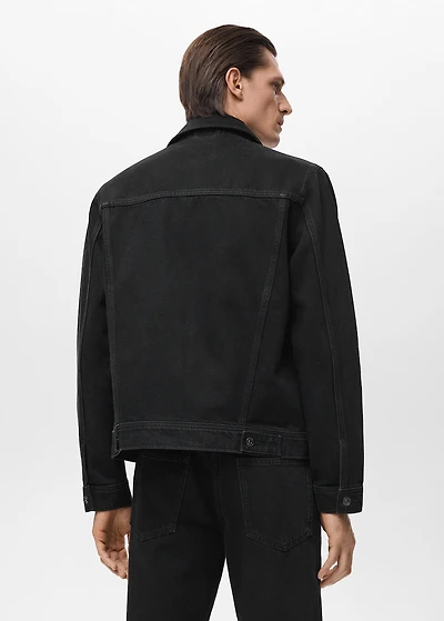 Denim jacket with pockets