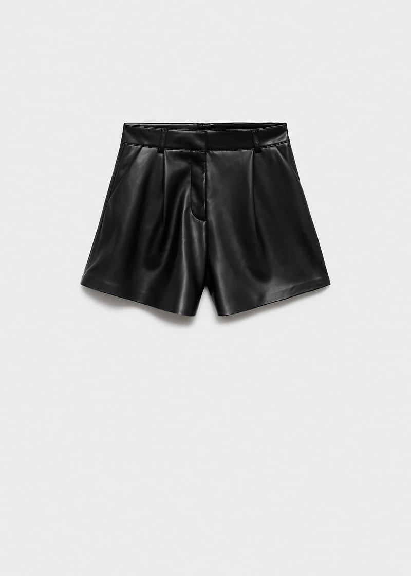 Skin-effect pleated shorts