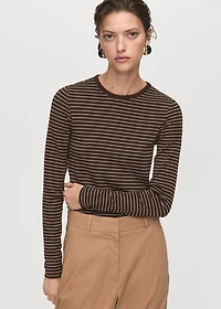 Long-sleeved striped t-shirt