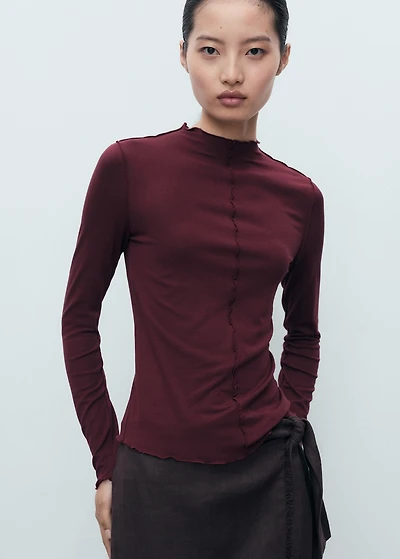 Scalloped edges T-shirt