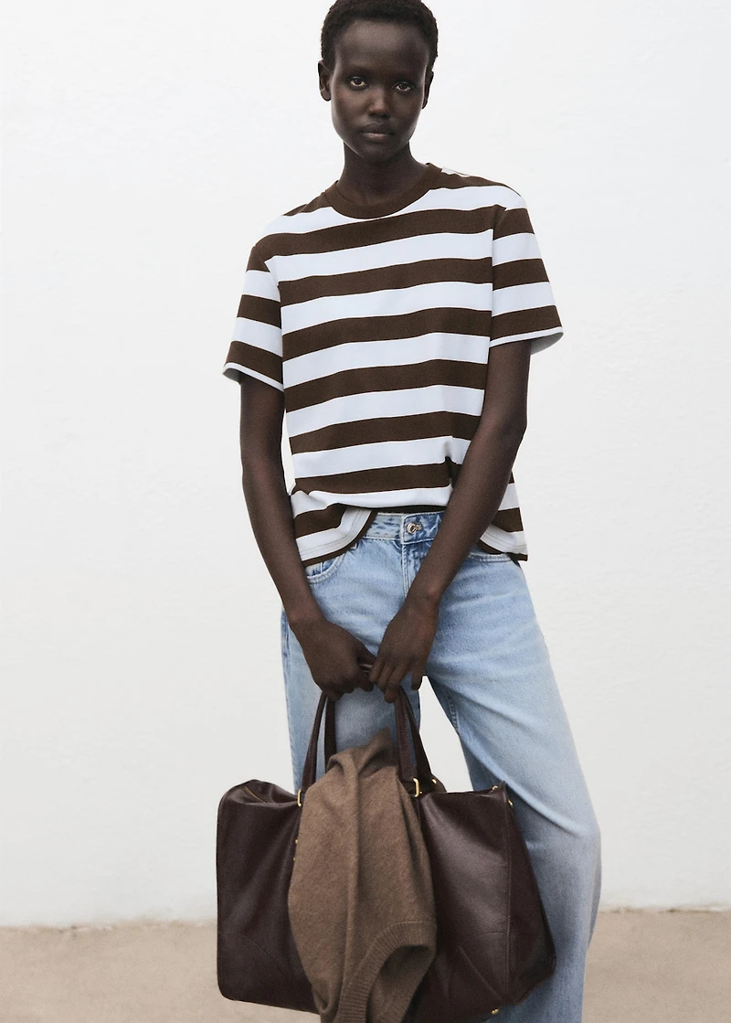 Striped short-sleeved t-shirt