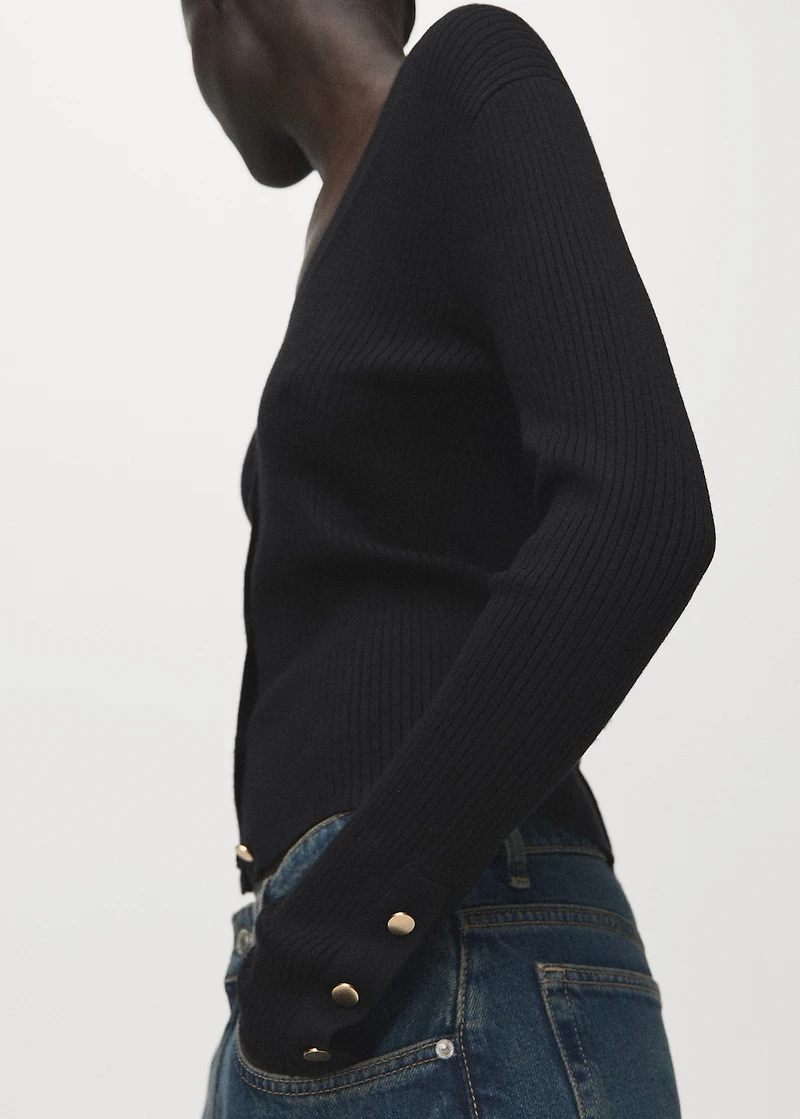 Ribbed buttoned cardigan