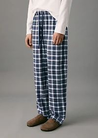 Set of long check pyjamas