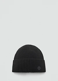 Knitted hat with turn-up