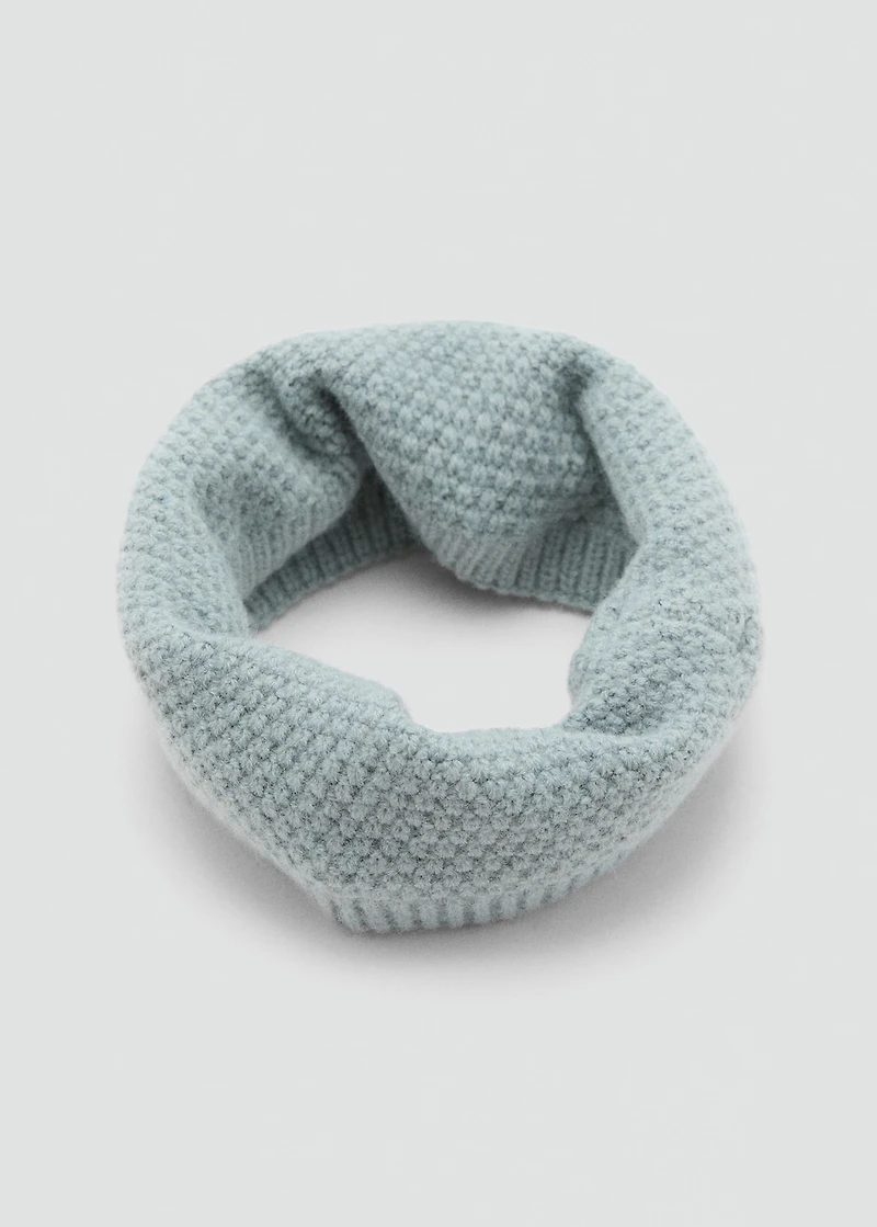 Knit scarf