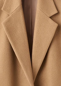 Wool coat with lapels
