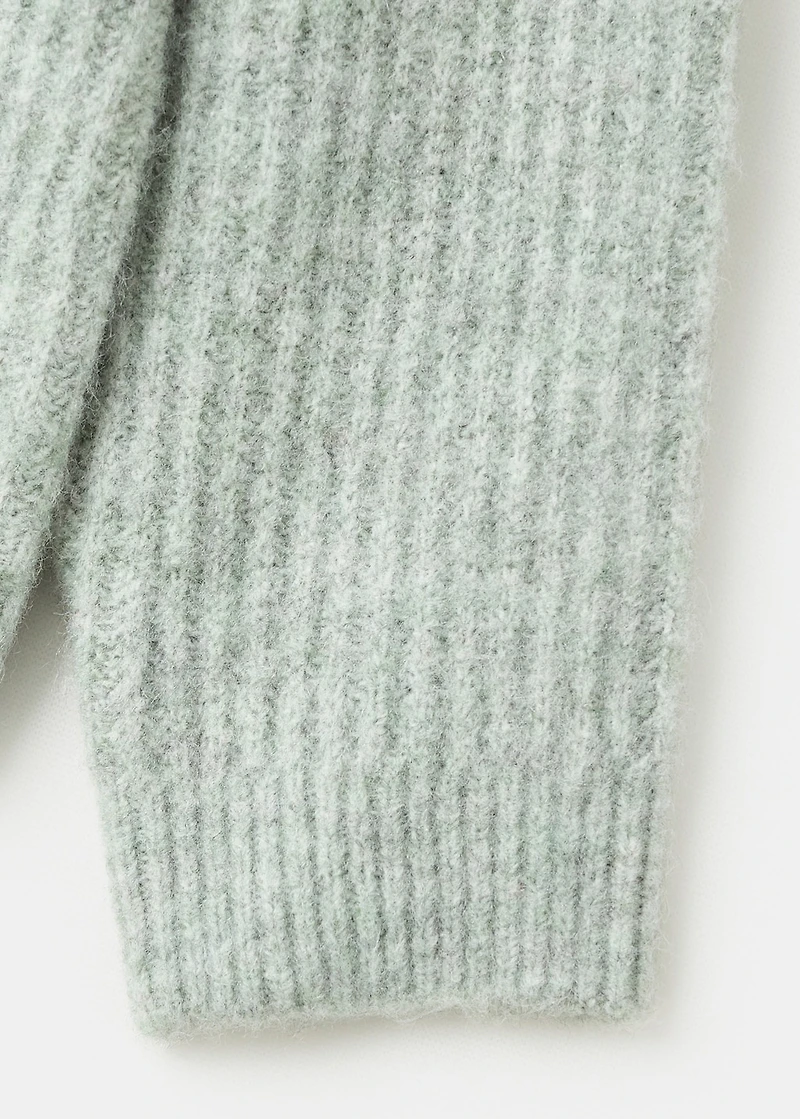 Knitted ribbed sweater