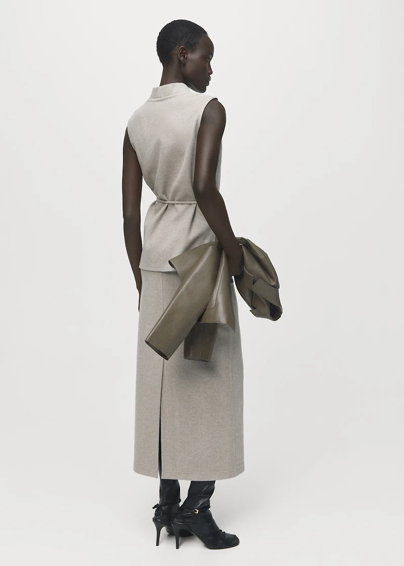 Turtleneck top with belt