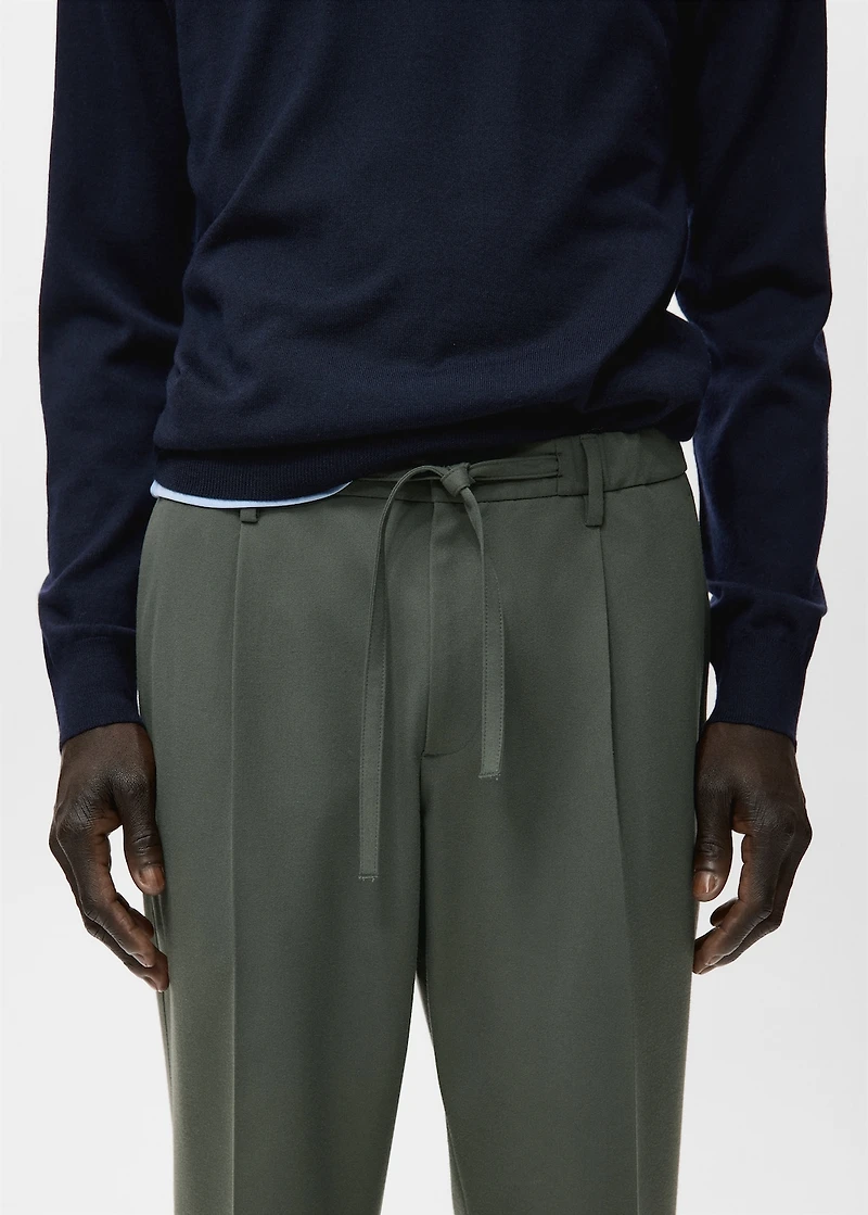 Regular fit cord pleated pants