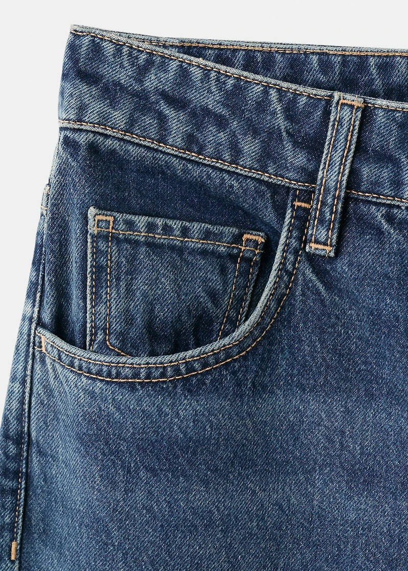 Low-rise flared jeans
