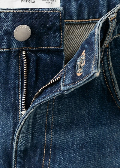 Low-rise flared jeans