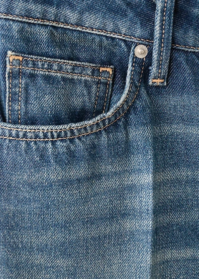 Straight-leg jeans with seam stitching