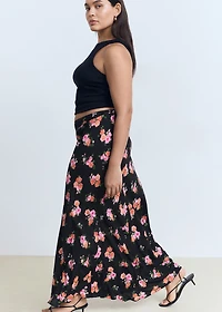 Floral skirt with lace trim